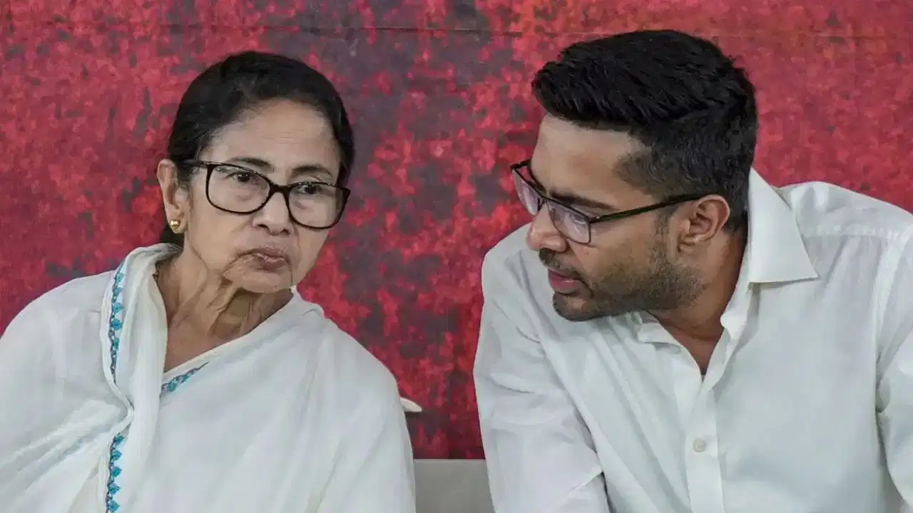 West Bengal Political Crisis: तृणमूल कांग्रेस में महा-विस्फोट! 58 विधायकों के बाद अब TMC के 18 सांसद बगावत को तैयार