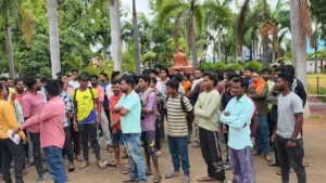 Narayanpur BSP Protest: माइंस प्रभावित युवाओं का नारायणपुर कलेक्ट्रेट में प्रदर्शन; BSP प्रबंधन पर लगाया वादाखिलाफी का आरोप