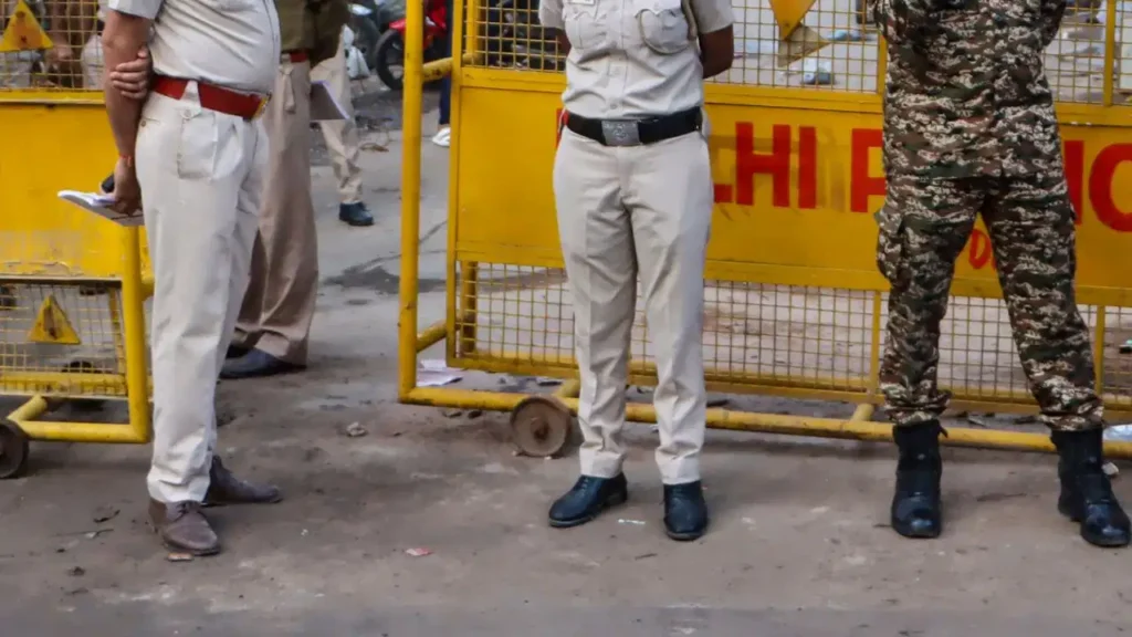 Lawrence Bishnoi Gang: दिल्ली में जिम को निशाना बनाकर फायरिंग; सोशल मीडिया पर लॉरेंस गैंग ने ली जिम्मेदारी