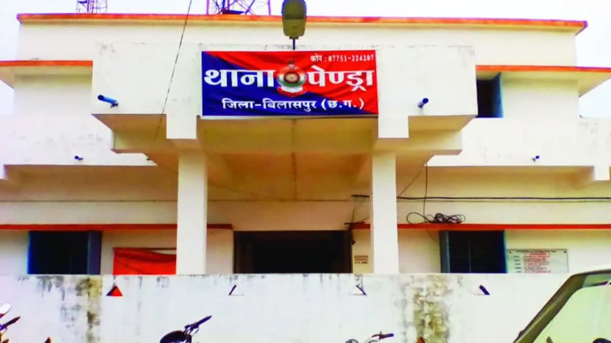 Kanker Education News: दस्तावेज के अभाव में रुका स्कूल एडमिशन; छात्र ने की जान देने की कोशिश, प्रशासन पर सवाल
