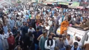 Crisis in PoK: आरक्षण और महंगाई के खिलाफ उतरा PoK; जॉइंट अवामी एक्शन कमेटी (JAAC) पर बैन के बाद भड़का गुस्सा