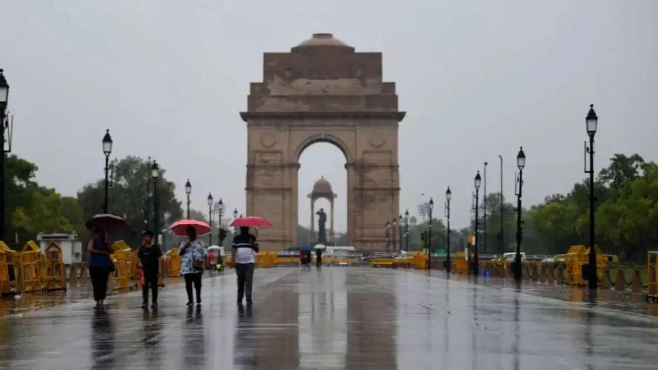 Weather Alert: दिल्ली-NCR और उत्तर भारत में आंधी-तूफान का ऑरेंज अलर्ट; जानें कब तक दस्तक देगा मानसून?