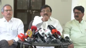 Shiv Sena UBT Crisis: संजय राउत ने बागियों को दी चेतावनी; कहा- ‘इस्तीफा देकर जाएं, कार्यकर्ताओं के खून-पसीने का अपमान न करें’