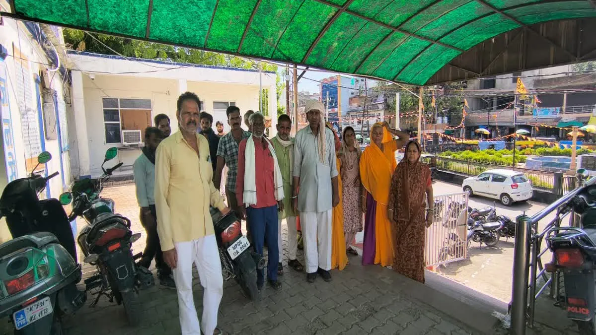Sheopur Land Dispute: श्योपुर में मंदिर की दान दी गई जमीन पर दबंगों का कब्जा; स्थानीय निवासियों ने प्रशासन से लगाई गुहार