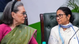 TMC-Congress Merger Rumors: क्या ममता बनर्जी अपनी पार्टी का कांग्रेस में करेंगी विलय? सोनिया-ममता मुलाकात के बाद तेज हुई सियासी चर्चा