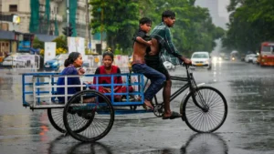 Weather Forecast Today: मानसून की सक्रियता और लू का डबल अटैक; दिल्ली, यूपी और बिहार के लिए मौसम विभाग का बड़ा अपडेट