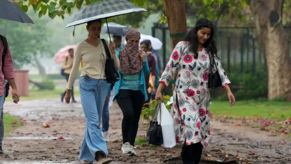 Weather Update: दिल्ली-यूपी में आंधी-बारिश का येलो अलर्ट, अगले 2 दिन बिगड़ेगा मौसम; जानें आपके शहर का हाल