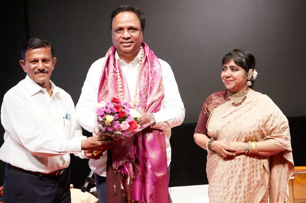 Shama-e-Akhtari Mumbai: मुंबई में सजी ‘शाम-ए-अख्तरी’, पद्मश्री डॉ. सोमा घोष की सुरीली आवाज ने दी बेगम अख्तर को श्रद्धांजलि
