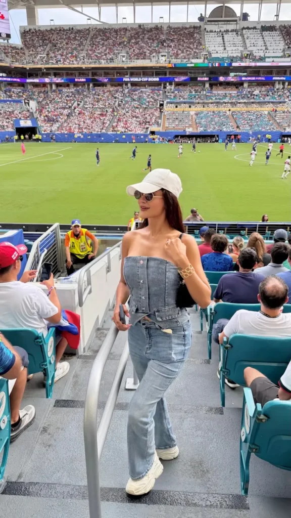 Sonia Bansal at FIFA World Cup 2026: फीफा वर्ल्ड कप में छाया सोनिया बंसल का ग्लैमरस अंदाज, वायरल हुईं स्टनिंग तस्वीरें
