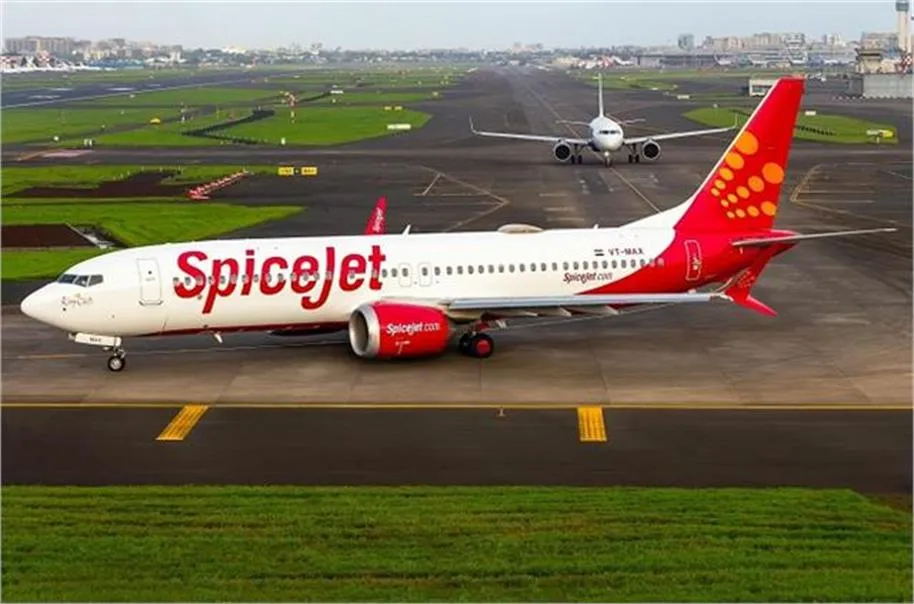 SpiceJet Acquisition: स्पाइसजेट को खरीदेगी गल्फ एयरलाइन? निवेश और अधिग्रहण को लेकर शुरुआती बातचीत शुरू