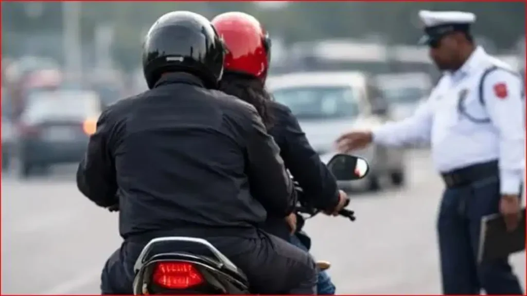 Agra Traffic News: बाइक की कीमत 38 हजार, लेकिन चालान 1.5 लाख! ट्रैफिक नियमों के उल्लंघन पर प्रशासन सख्त