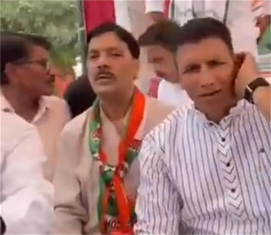 कांग्रेस के लिए अच्छी खबर, नाराजगी की अटकलों के बीच चुनाव प्रचार में उतरे अवधेश नायक