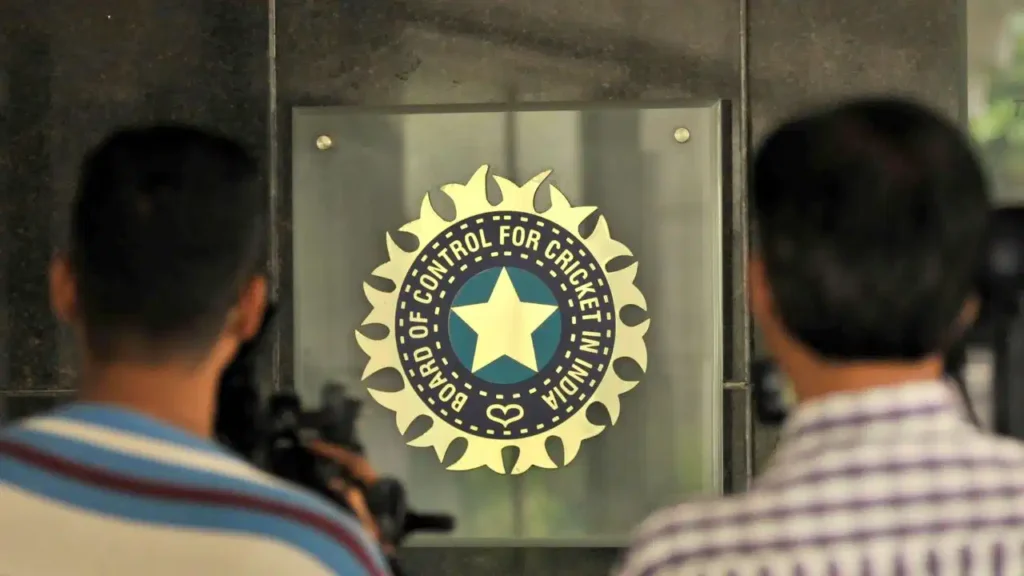 BCCI Title Rights: बीसीसीआई ने घरेलू मैचों के स्पॉन्सरशिप राइट्स का बेस प्राइस 15% से ज्यादा बढ़ाया