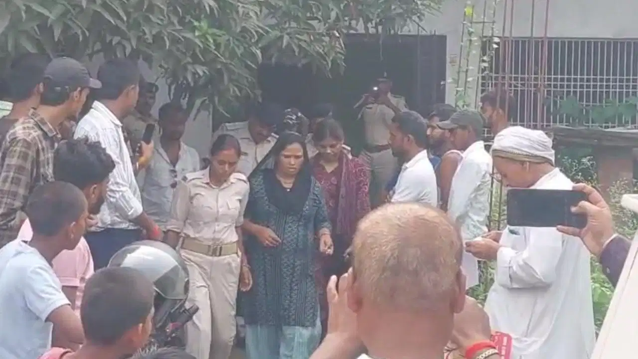 Supaul News: बिहार के सुपौल में मानवता शर्मसार, 1 साल तक कमरे में बंद रही नाबालिग बच्ची; मां को बेचने का आरोप