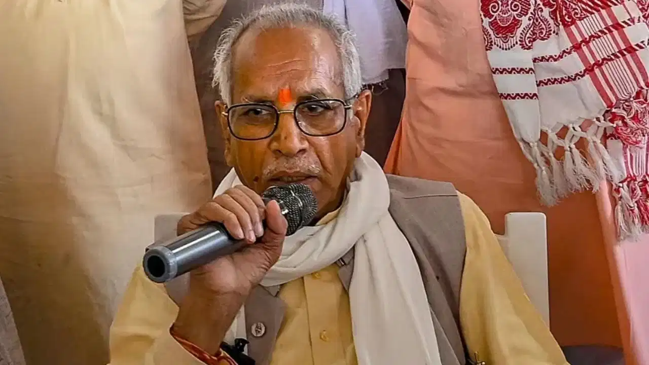 Ram Niwas Mandir Dispute: राम मंदिर परिसर के पास पंचायती मंदिर पर कब्जे का आरोप, ट्रस्ट के महासचिव पर गंभीर सवाल
