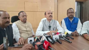 ‘सीएम हेमंत सोरेन छोड़ें गृह विभाग, तैनात हो स्थायी DGP’; पलामू में पूर्व मंत्री KN त्रिपाठी का बड़ा बयान