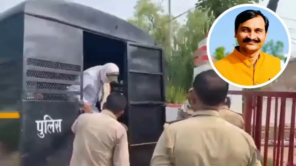 Jaunpur News: दूल्हा आजाद बिंद हत्याकांड के एक लाख के इनामी आरोपी भोले राजभर ने किया सरेंडर