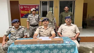 पाकुड़ में पत्नी का हत्यारा पति गिरफ्तार! कुल्हाड़ी से वार कर उतारा था मौत के घाट, SIT ने ऐसे दबोचा