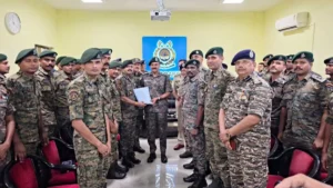 2 करोड़ 20 लाख के इनामी माओवादी मिसिर बेसरा की गिरफ्तारी के बाद रांची पहुंचे सीआरपीएफ डीजी जीपी सिंह