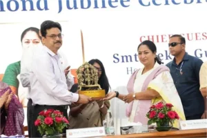 Delhi Education Hub: दिल्ली को शिक्षा का बड़ा हब बनाने की तैयारी, CM रेखा गुप्ता ने DU के छात्रों को दिया ‘राष्ट्र प्रथम’ का मंत्र