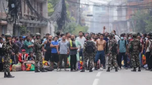 नेपाल में कांवड़ यात्रा से पहले झंडे को लेकर भड़की हिंसा: भारत सीमा से लगे 5 जिलों में कर्फ्यू, सरकार ने किया मुआवजे का ऐलान