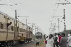 Rewari Rail Accident: चलती ट्रेन से अलग हुआ इंजन, श्रीगंगानगर पैसेंजर के साथ हुआ बड़ा हादसा टला