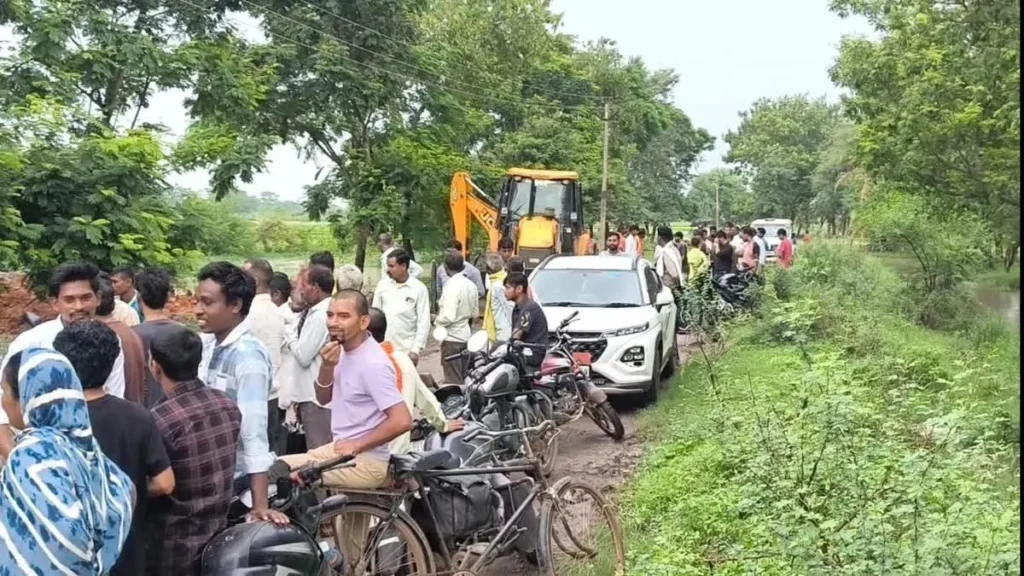 धमतरी: जलभराव की समस्या से मिलेगी राहत; राजस्व विभाग और ग्राम पंचायत ने हटाया अवैध कब्जा, नायब तहसीलदार की चेतावनी