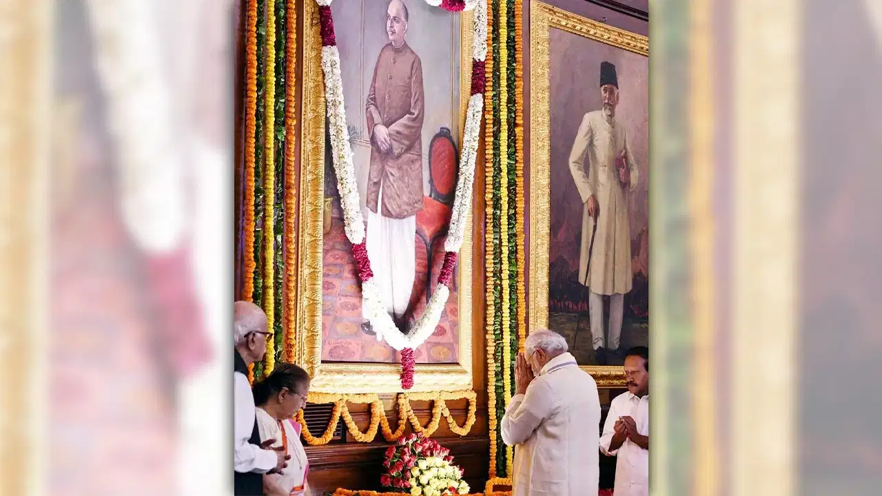 ‘भारत की एकता और प्रगति के लिए समर्पित जीवन’: पीएम मोदी ने किया डॉ. श्यामा प्रसाद मुखर्जी को याद