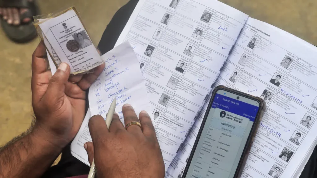 झारखंड में मतदाता सूची के विशेष गहन पुनरीक्षण से बड़ा अपडेट, 14 लाख से अधिक वोटर हुए अनमैप्ड