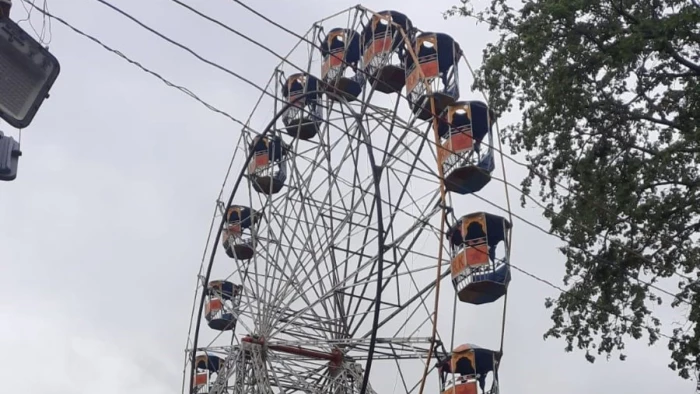 Narsinghpur Fair Incident: झूला अचानक बंद होने से मची अफरातफरी, काफी देर हवा में अटकी रहीं बच्चों की सांसें