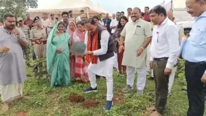 एमसीबी को बड़ी सौगात: चैनपुर में 18.75 करोड़ की लागत से बनेगा एकीकृत जिला कार्यालय भवन, मंत्री श्याम बिहारी ने किया भूमिपूजन
