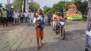 मुजफ्फरनगर: दृष्टिहीन सत्येंद्र की अटूट शिवभक्ति! बिना किसी साथी के लाठी के सहारे 3 दिन में तय किया हरिद्वार का सफर