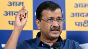 E-20 पेट्रोल के खिलाफ अरविंद केजरीवाल का बड़ा ऐलान: 2 लाख हस्ताक्षर लेकर PM आवास की ओर मार्च, बीजेपी ने बताया ‘अराजकता’