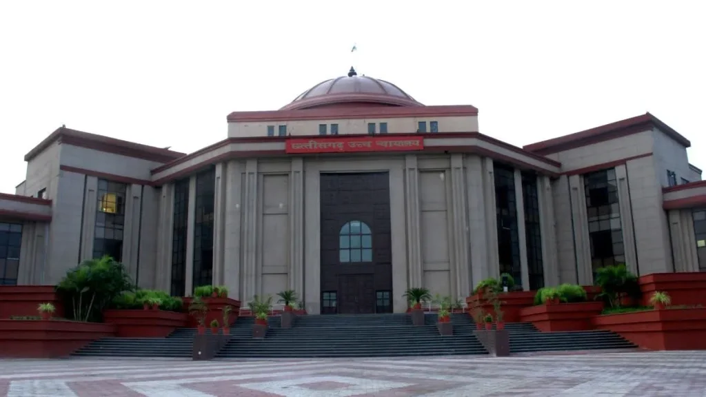 कर्मचारी अपनी पसंद की जगह पोस्टिंग का दावा नहीं कर सकता: छत्तीसगढ़ हाईकोर्ट का महत्वपूर्ण AFR फैसला