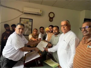जालंधर में 700 पेटी अवैध शराब मिलने पर सियासी बवाल! BJP ने एक्साइज कमिश्नर को सौंपा ज्ञापन, निष्पक्ष जांच की मांग