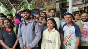 दुर्ग में शिक्षा मंत्री गजेंद्र यादव का घेराव: 3000 शिक्षक भर्ती में स्पोर्ट्स टीचर का एक भी पद न होने पर अभ्यर्थियों का फूटा गुस्सा