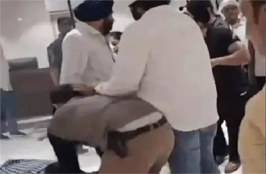 फरीदाबाद के संतों के गुरुद्वारे में प्रधानी को लेकर खूनी झड़प: सील कमरे का ताला तोड़ने पर हंगामा, बाउंसरों पर मारपीट का आरोप