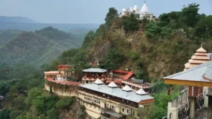 हिमाचल के 36 मंदिरों में 419 करोड़ का चढ़ावा: बाबा बालक नाथ मंदिर सबसे आगे, विधानसभा में पेश हुए आंकड़े