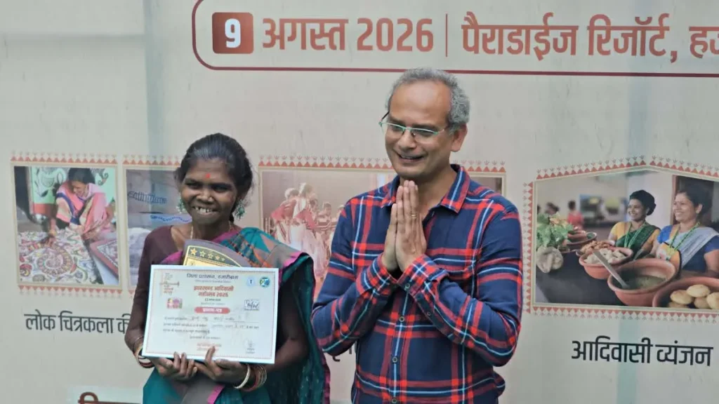 हजारीबाग की सोहराय कलाकार पुतली गंझू सम्मानित: 5000 साल पुरानी लोक कला को विदेशों में दिलाई पहचान, मिला लाइफटाइम अवार्ड