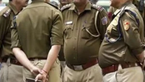 सरगुजा में कलयुगी बेटे का खौफनाक कदम: माता-पिता की टांगी से काटकर हत्या, बोरियों में बांधे शव