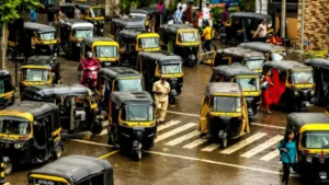मुंबई में टैक्सी-ऑटो और कैब ड्राइवरों के लिए मराठी भाषा अनिवार्य: 15 अगस्त से नया नियम लागू, नहीं सीखने पर लाइसेंस होगा सस्पेंड