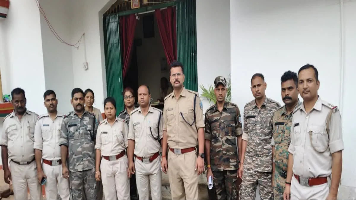 JPSC धांधली में CID का पलामू में बड़ा एक्शन: 2 शिक्षकों के ठिकानों पर देर रात छापेमारी, कई डिजिटल एविडेंस बरामद