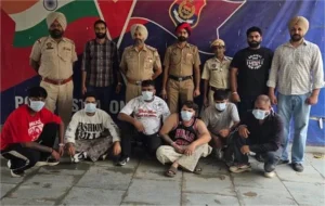 गुरदासपुर पुलिस की बड़ी कार्रवाई: डकैती की योजना बना रहे 6 हिस्ट्रीशीटर गिरफ्तार, हथियार व जिंदा कारतूस बरामद