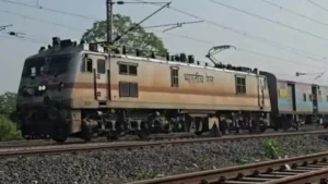 बिलासपुर-बेंगलुरु साप्ताहिक एक्सप्रेस का नियमित परिचालन शुरू; रायपुर, दुर्ग, गोंदिया होकर चलेगी ट्रेन
