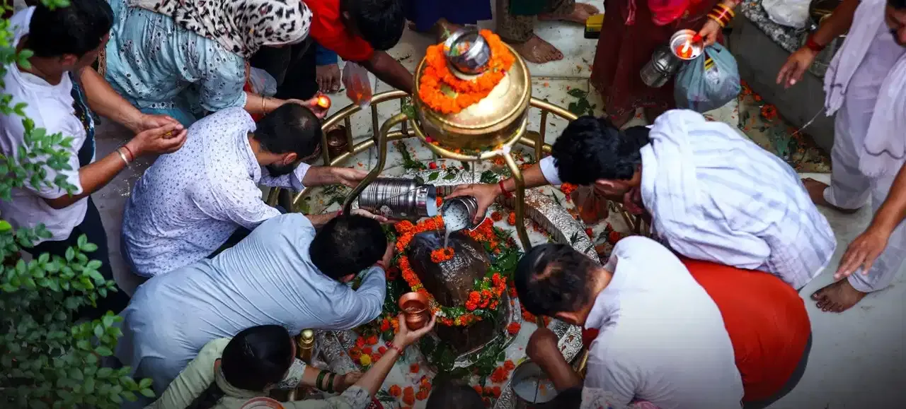 सावन का दूसरा सोमवार 10 अगस्त को: जानें पूजा की सही विधि, जलाभिषेक का नियम और जरूरी शिव मंत्र
