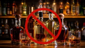 FSSAI का शराब कंपनियों पर बड़ा चाबुक, एंटीक्विटी, रॉयल चैलेंज और ओल्ड मोंक के चुनिंदा वेरिएंट्स पर बैन