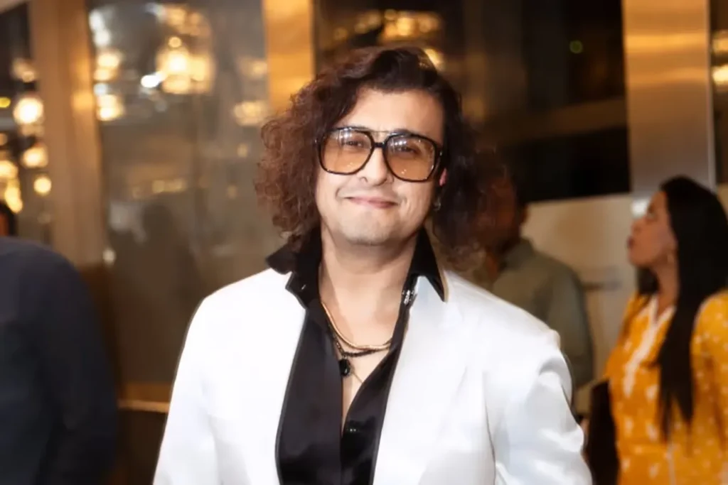 कृति सेनन के रक्षाबंधन ऐड विवाद में घसीटा गया नाम: सोनू निगम ने तोड़ी चुप्पी, वायरल पोस्ट को बताया पूरी तरह फेक