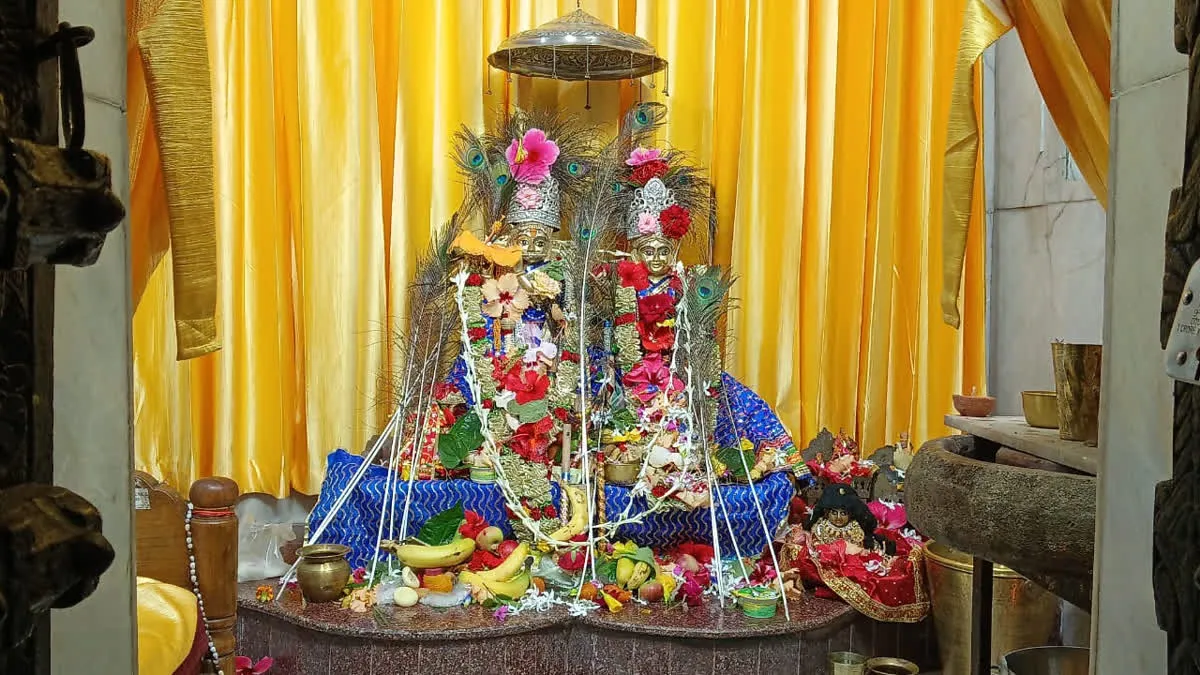 रांची के बोड़ेया स्थित 361 वर्ष पुराने मदन मोहन मंदिर में जन्माष्टमी: विशेष धार्मिक अनुष्ठानों की धूम