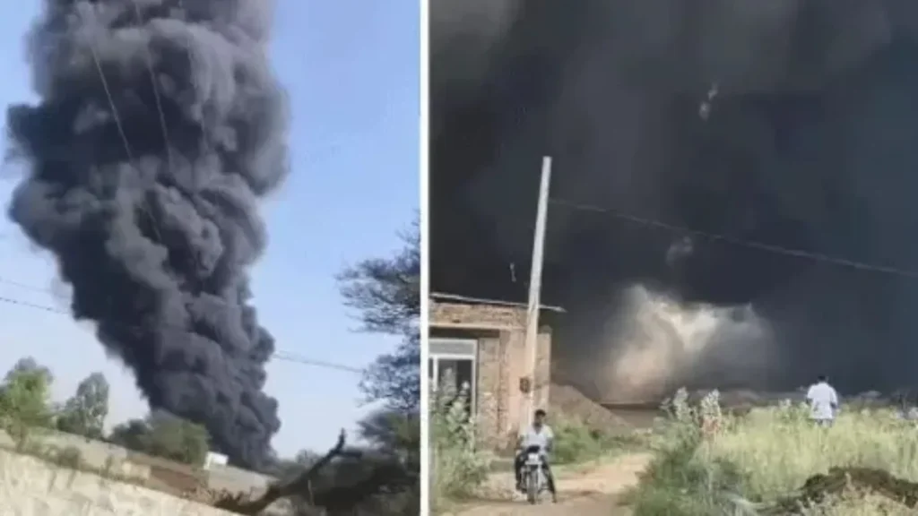 Bhiwani Fire News: बहल के मुख्य नाले में लगी भयंकर आग, स्थानीय लोगों और पुलिस ने संभाला मोर्चा
