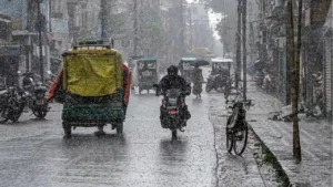Monsoon Alert 2026: दिल्ली-एनसीआर में आंधी-तूफान के आसार, पहाड़ों से लेकर दक्षिण भारत तक झमाझम बारिश का अलर्ट
